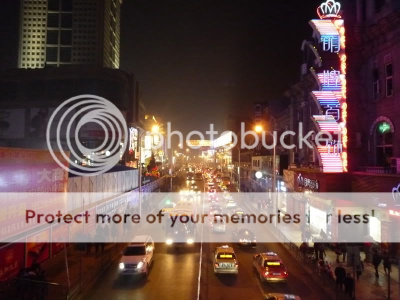[Linked Image from i1025.photobucket.com]