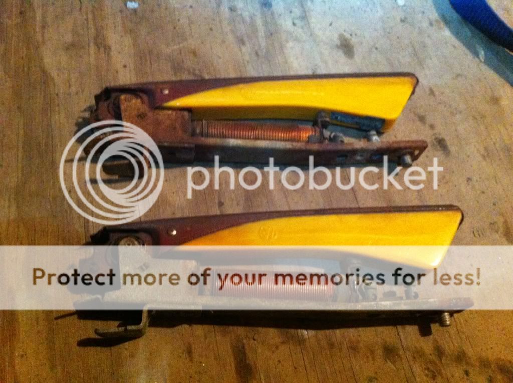 http://i1025.photobucket.com/albums/y320/vdubbles24/19e1fd97.jpg